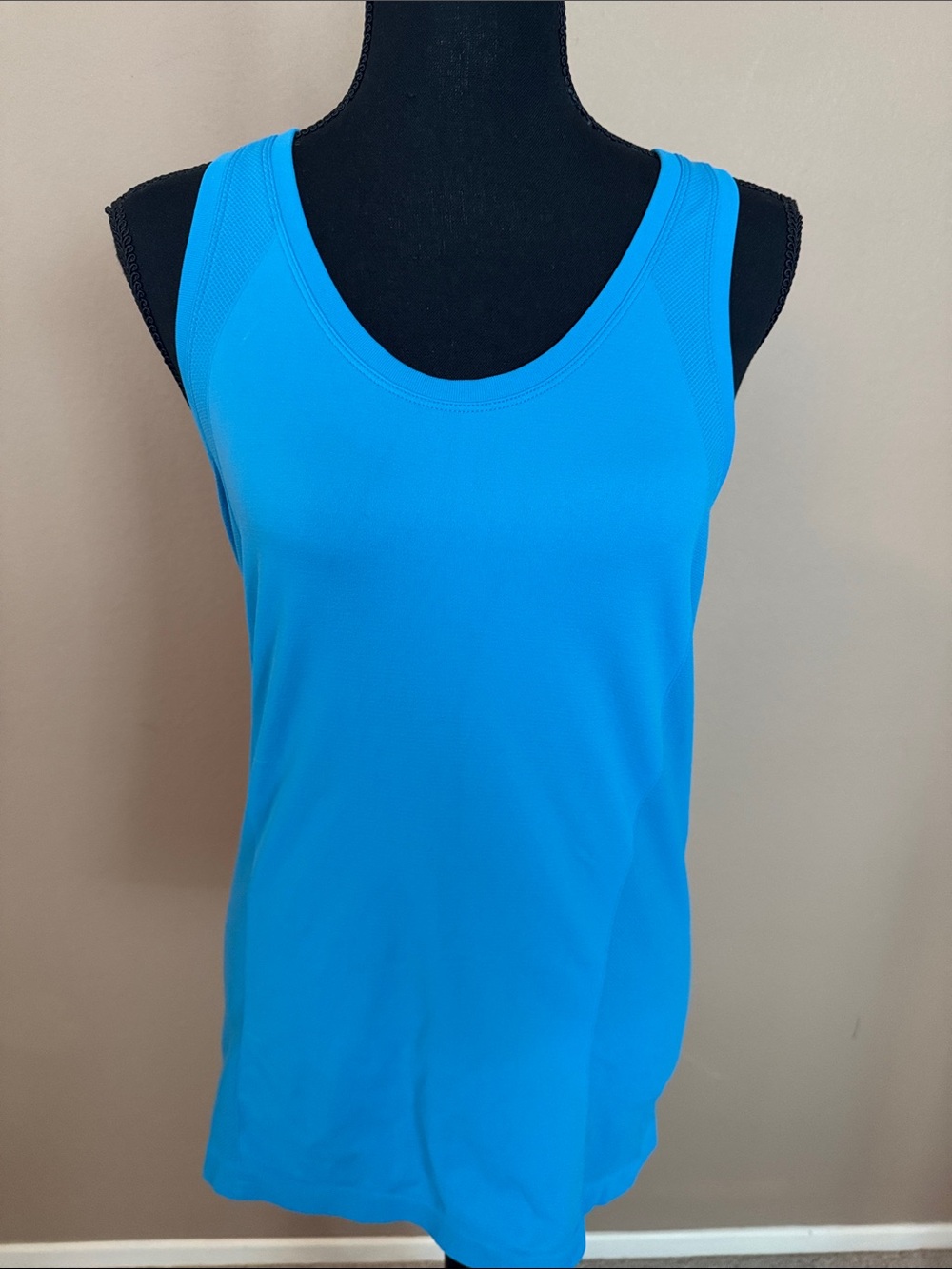 Sweaty Betty Racerback Performance Tank Top — Bright Blue L